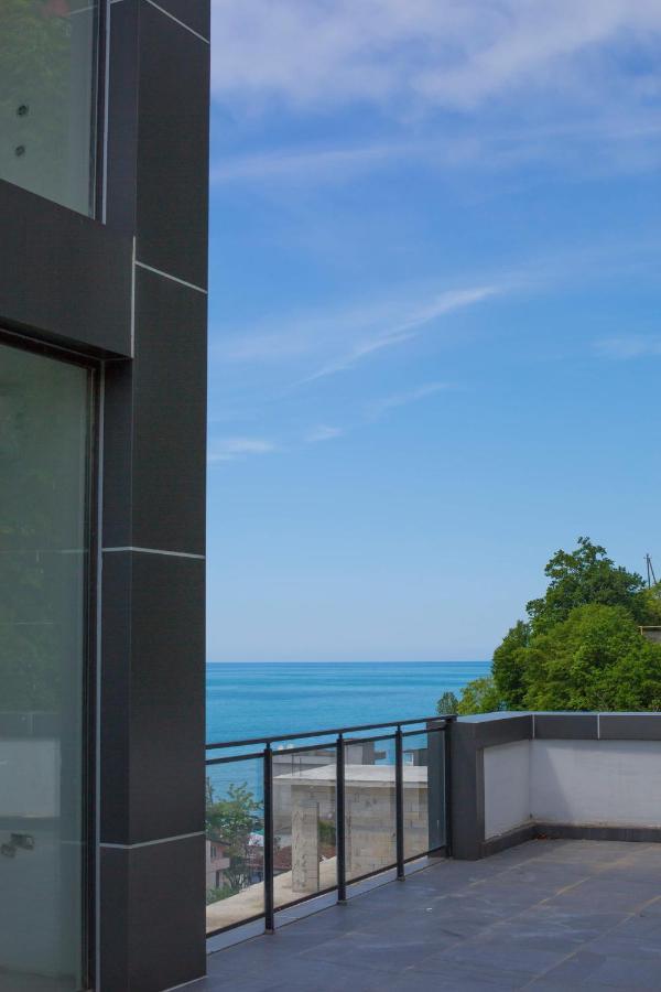 Otakhebi Hotel Sarpi Buitenkant foto