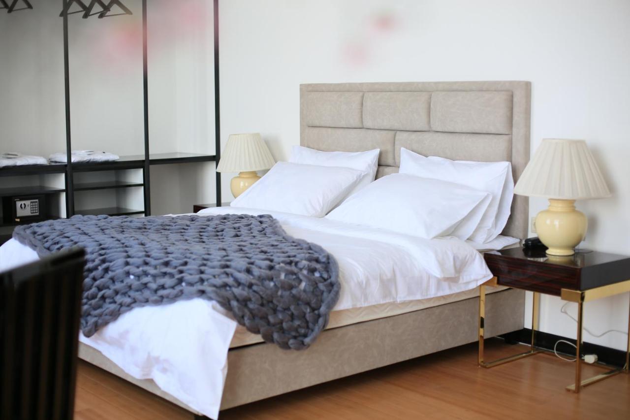 Otakhebi Hotel Sarpi Buitenkant foto