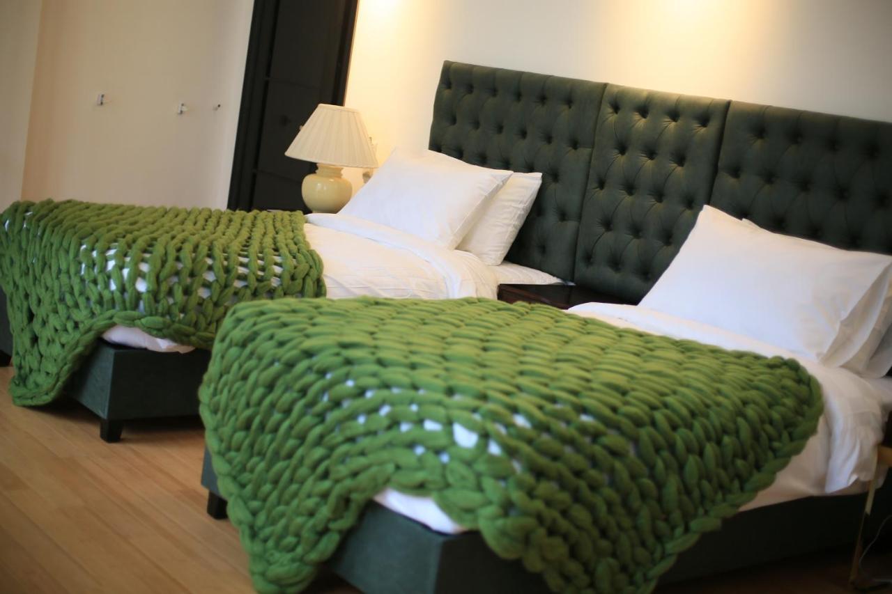 Otakhebi Hotel Sarpi Buitenkant foto