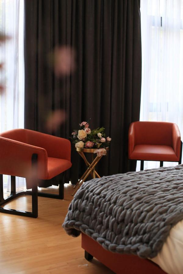 Otakhebi Hotel Sarpi Buitenkant foto